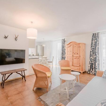 Renoviertes Apartment Mit Terrasse An Der Piste Mit Kostenlosen Wifi Carezza al Lago Ngoại thất bức ảnh