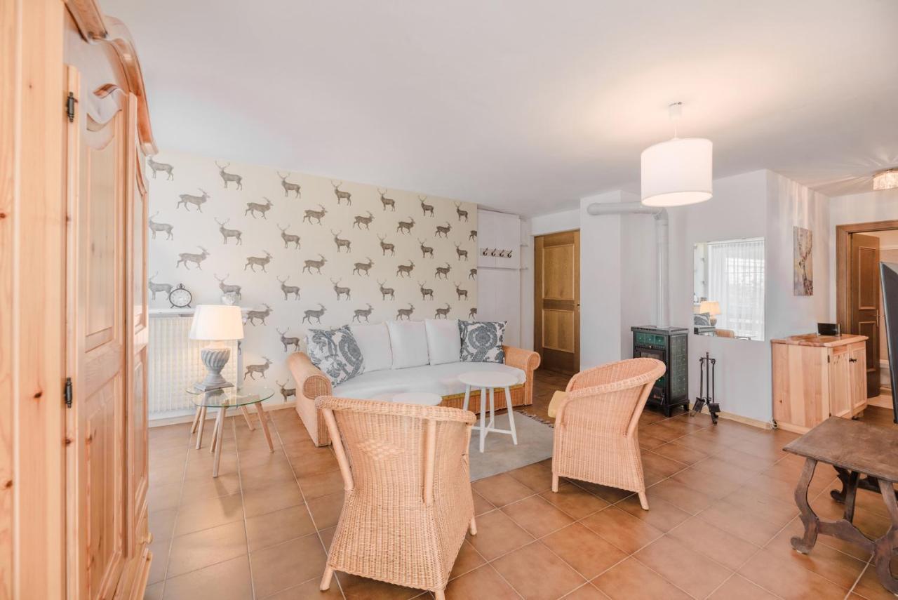 Renoviertes Apartment Mit Terrasse An Der Piste Mit Kostenlosen Wifi Carezza al Lago Ngoại thất bức ảnh